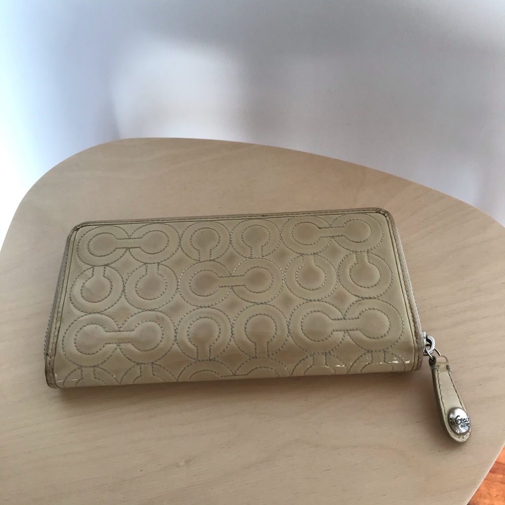 COACH | SIGNATURE C PLASTIC + LEATHER WALLET - Picture 2 of 5